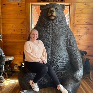 Meet your Posher, Hope